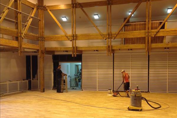 gym254D30433-A4E2-E12F-2DE7-6446A6D2C7E1.jpg